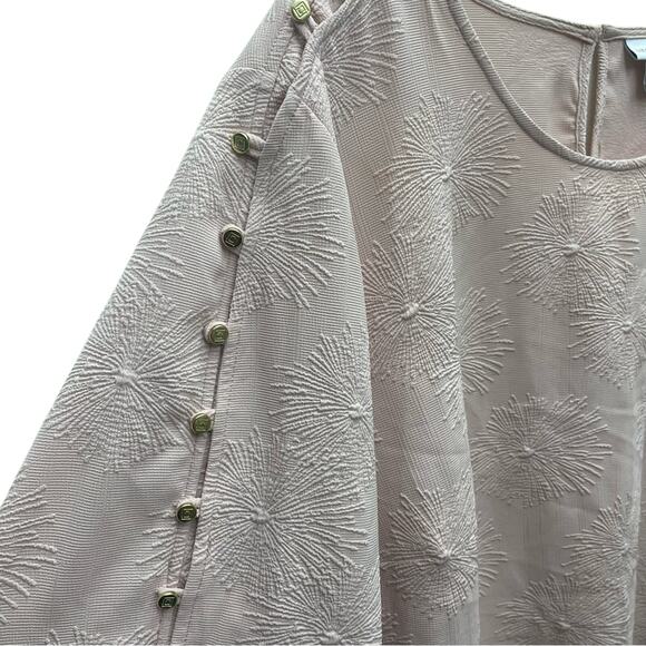 Liz Claiborne Blush Pink Knit Top Dandelion Embossed Button Shoulders Size 3X - Picture 4 of 10
